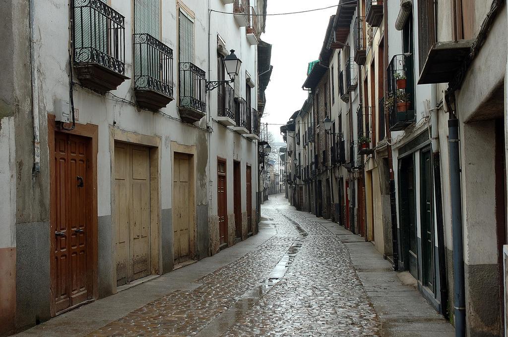 Apartamentos el Camino Villafranca Del Bierzo Exterior foto